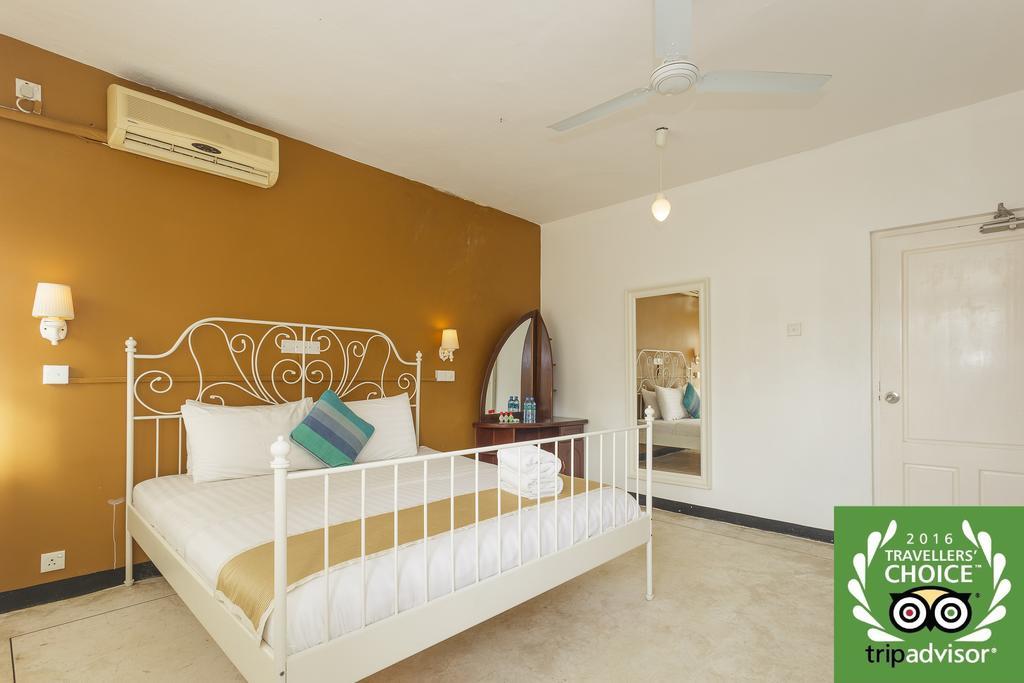 Villa Blanco Dehiwala-Mount Lavinia Exterior photo
