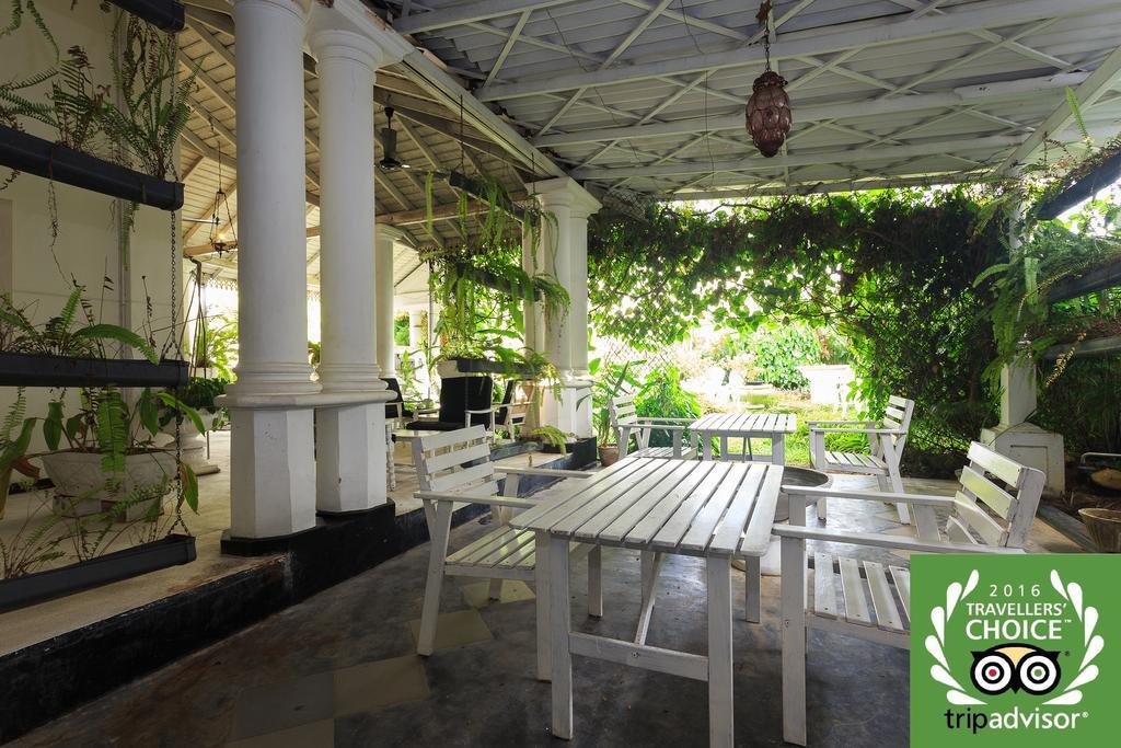 Villa Blanco Dehiwala-Mount Lavinia Exterior photo
